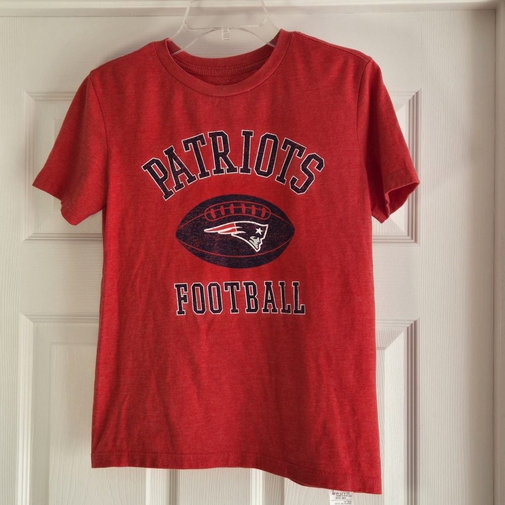 New England Patriots Football NFL Team Apparel Red T-shirt‎ Youth Size Medium 8
